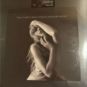 Taylor Swift TTPD - black dog edition vinyl